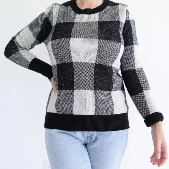 Banana Republic Black & White 61% Cotton 19% Mohair 8%  Wool Crewneck Sweater XS - Picture 1 of 12